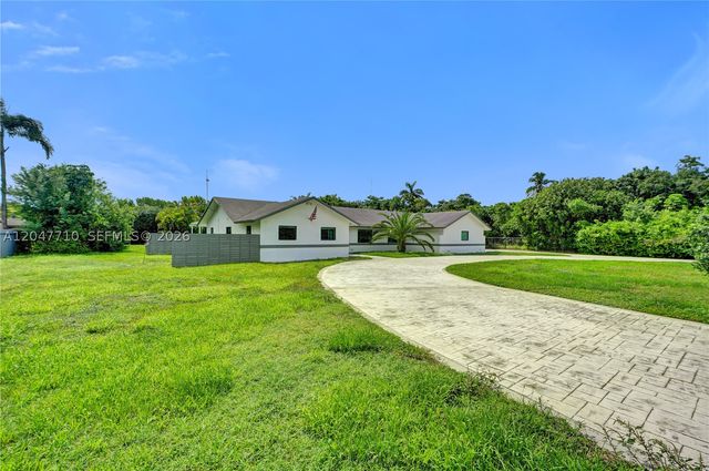 22421 SW 184th Ave, Miami, FL 33170