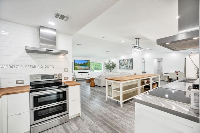 22421 SW 184th Ave, Miami, FL 33170