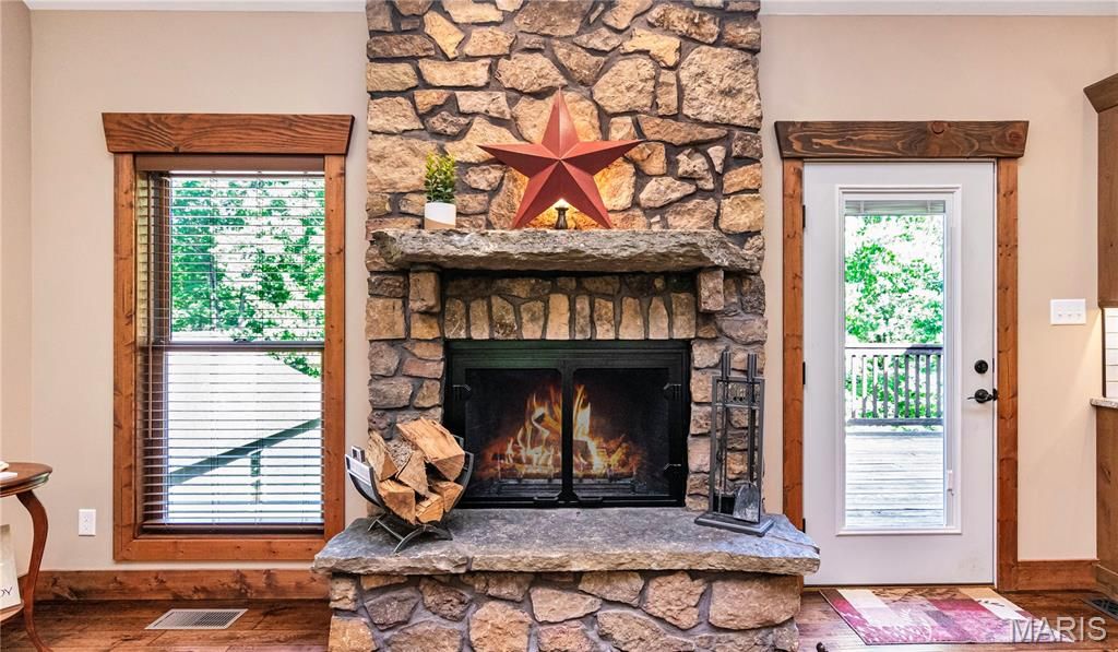 Image 12 of property listing at 1016 Frisco Hollows Road, Imperial, MO 63052