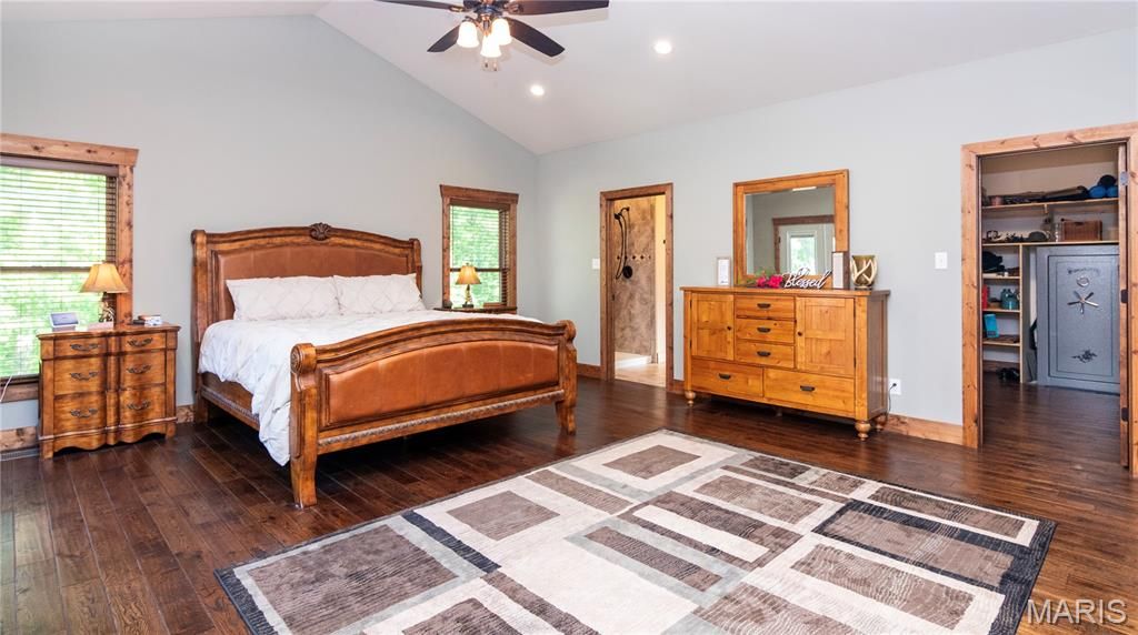 Image 18 of property listing at 1016 Frisco Hollows Road, Imperial, MO 63052