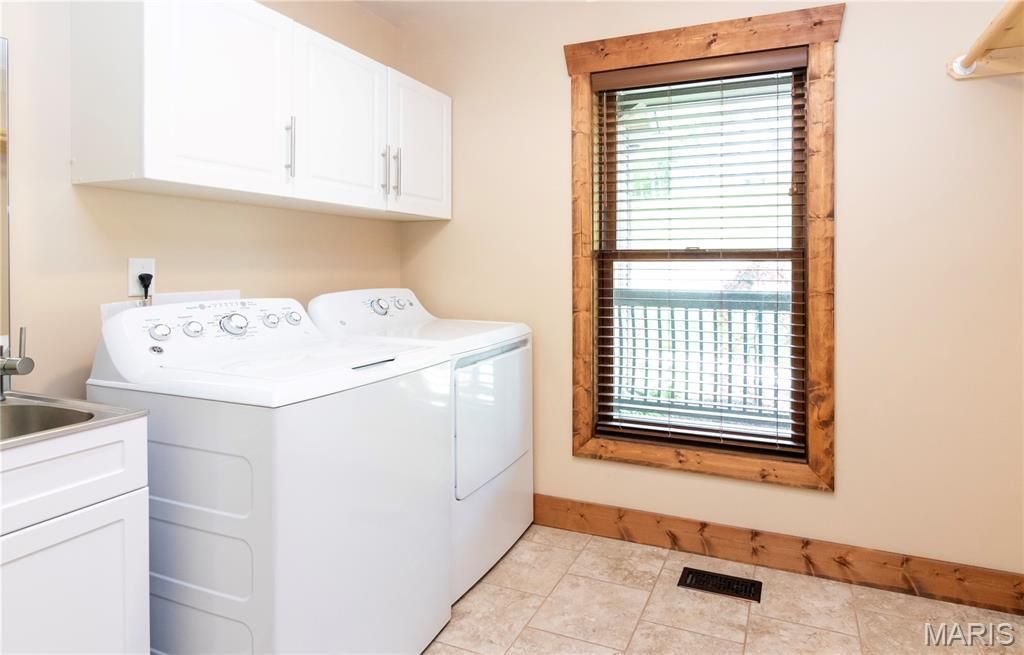 Image 26 of property listing at 1016 Frisco Hollows Road, Imperial, MO 63052