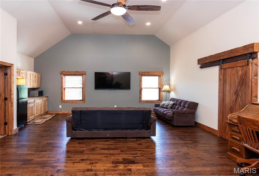 Image 29 of property listing at 1016 Frisco Hollows Road, Imperial, MO 63052