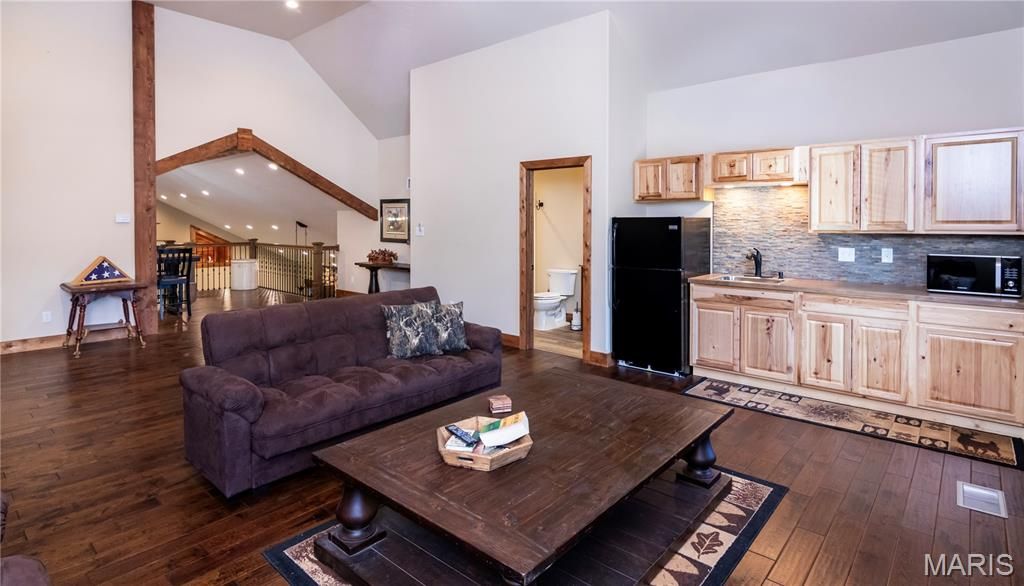 Image 32 of property listing at 1016 Frisco Hollows Road, Imperial, MO 63052