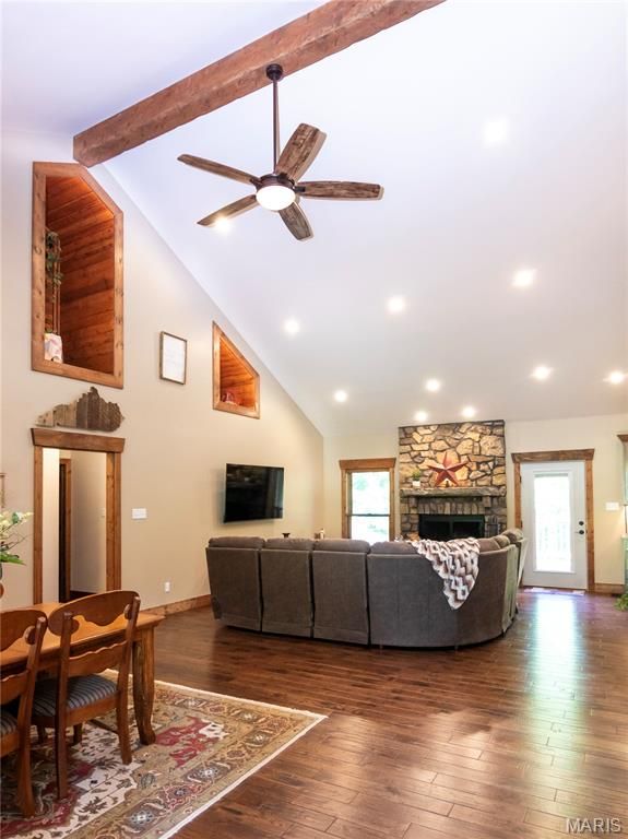 Image 5 of property listing at 1016 Frisco Hollows Road, Imperial, MO 63052