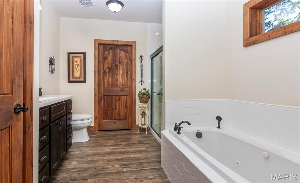 Image 46 of property listing at 1016 Frisco Hollows Road, Imperial, MO 63052