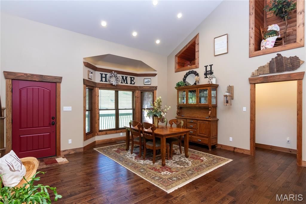 Image 6 of property listing at 1016 Frisco Hollows Road, Imperial, MO 63052