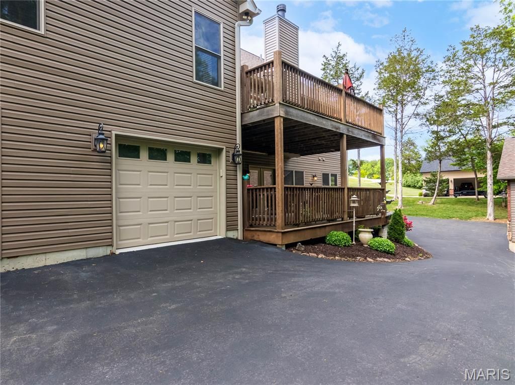 Image 53 of property listing at 1016 Frisco Hollows Road, Imperial, MO 63052