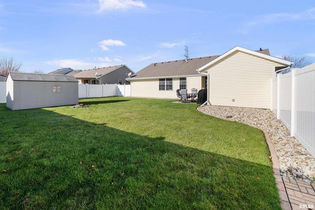 605 E 13TH Avenue Court, Coal Valley, IL 61240