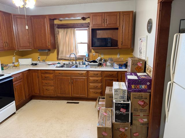 25514 GREENVIEW Road, Council Bluffs, IA 51503