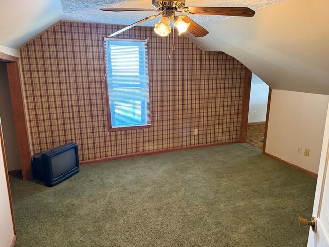 25514 GREENVIEW Road, Council Bluffs, IA 51503