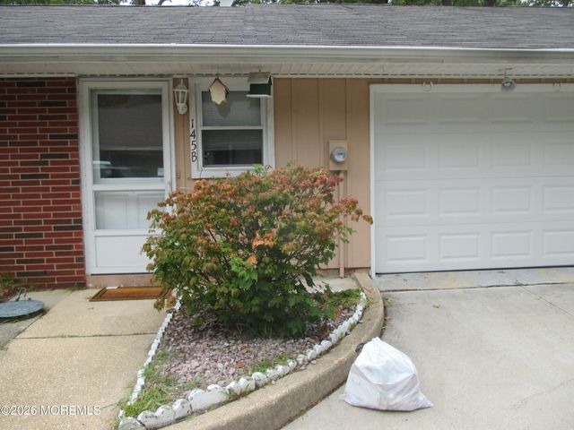 145 Buckingham Drive B, Lakewood, NJ 08701