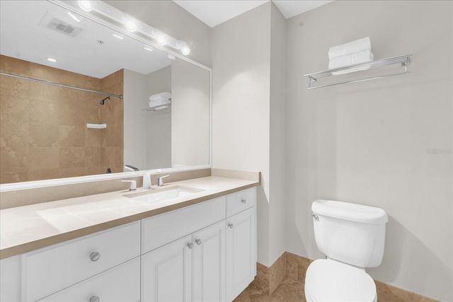 606 RIVIERA DUNES WAY 207, Palmetto, FL 34221