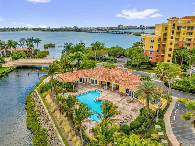 606 RIVIERA DUNES WAY 207, Palmetto, FL 34221