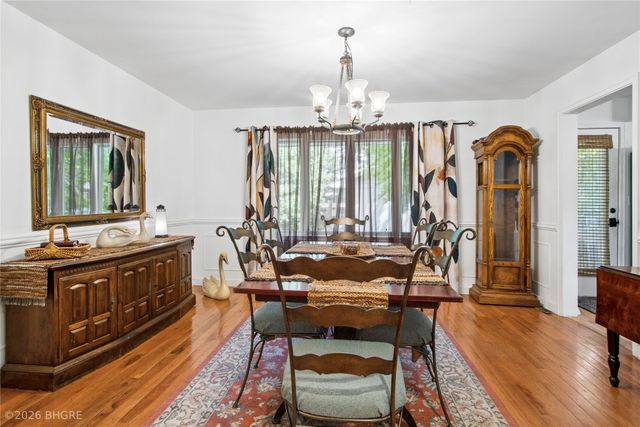 1504 73rd Street, Windsor Heights, IA 50324