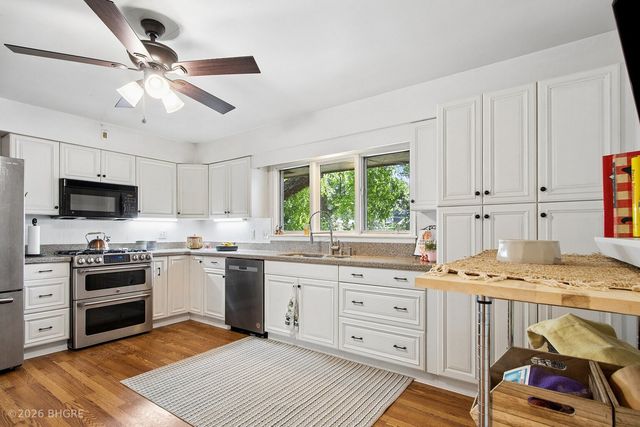 1504 73rd Street, Windsor Heights, IA 50324
