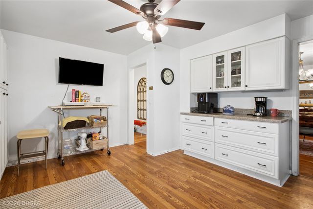1504 73rd Street, Windsor Heights, IA 50324