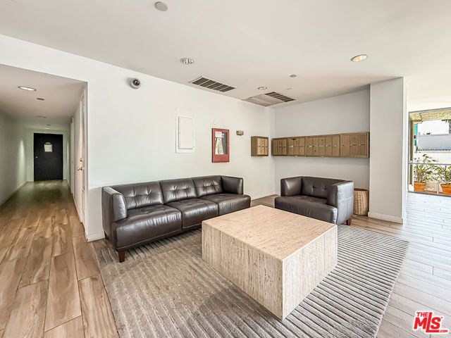 1133 5th Street 301, Santa Monica, CA 90403