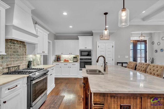 226 Landings Pointe Lane, Warner Robins, GA 31088