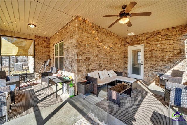 226 Landings Pointe Lane, Warner Robins, GA 31088