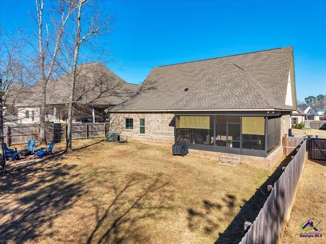 226 Landings Pointe Lane, Warner Robins, GA 31088