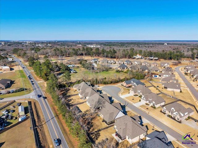 226 Landings Pointe Lane, Warner Robins, GA 31088