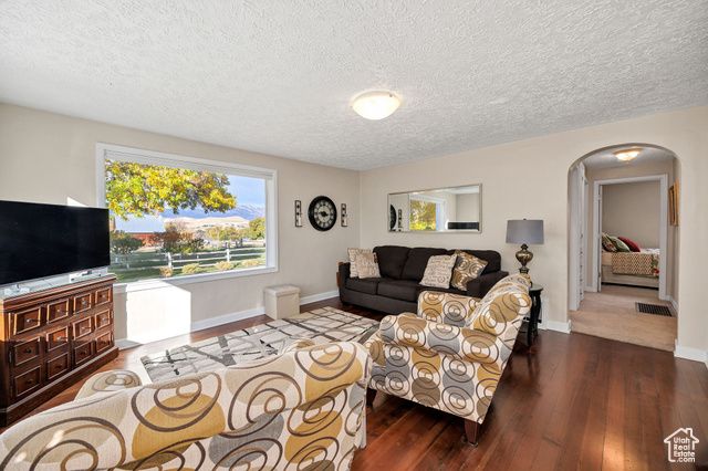 85 W 8800 S, Paradise, UT 84328