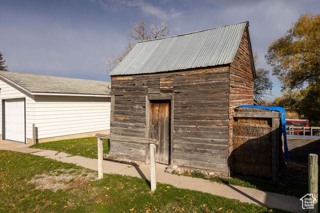 85 W 8800 S, Paradise, UT 84328