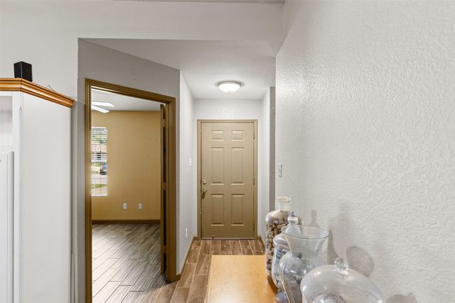 1107 Lynnwood Court, Cleburne, TX 76033