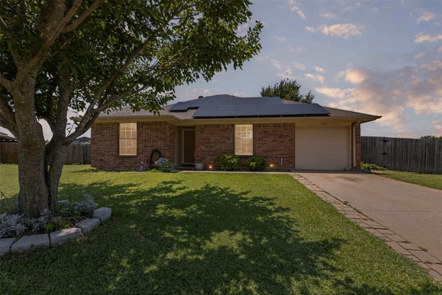 1107 Lynnwood Court, Cleburne, TX 76033