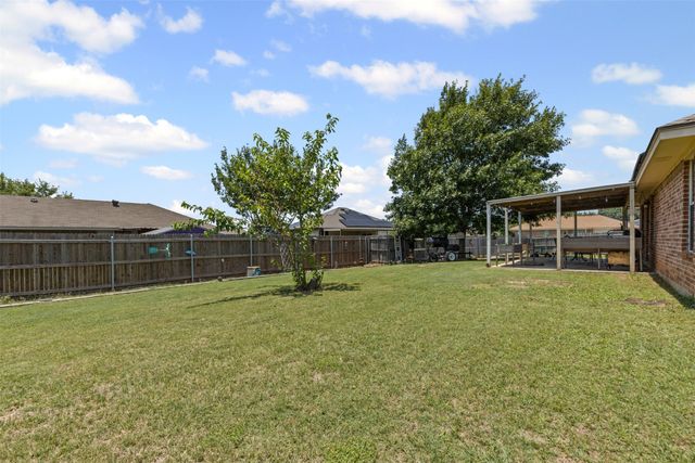 1107 Lynnwood Court, Cleburne, TX 76033
