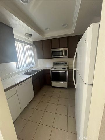 450 S Ranch View Circle 60, Anaheim, CA 92807