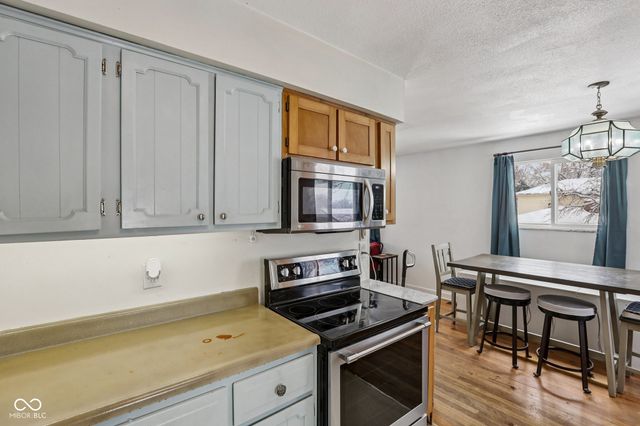 5127 N 500 W, Fairland, IN 46126