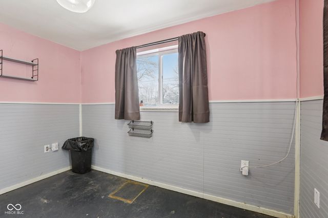 5127 N 500 W, Fairland, IN 46126