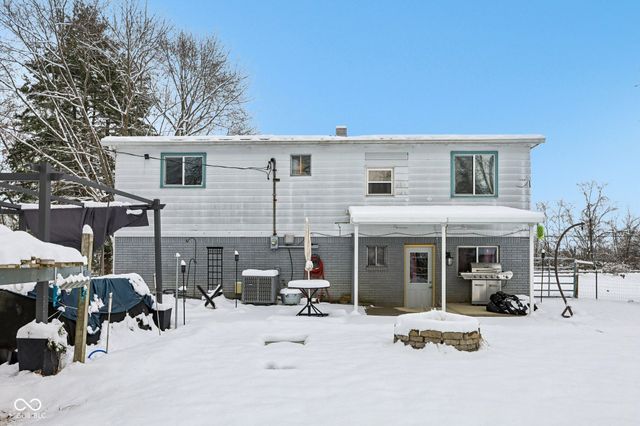 5127 N 500 W, Fairland, IN 46126