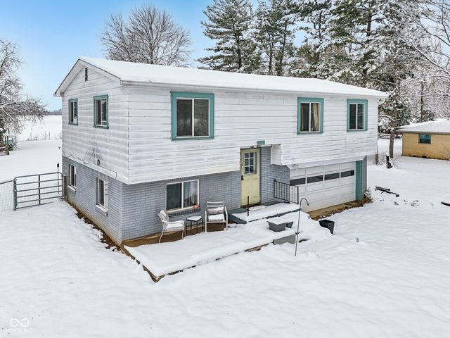 5127 N 500 W, Fairland, IN 46126