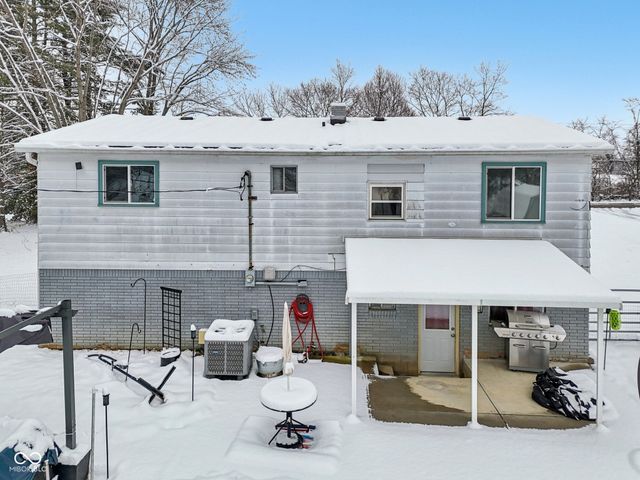 5127 N 500 W, Fairland, IN 46126