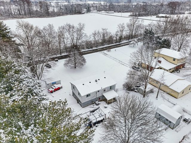 5127 N 500 W, Fairland, IN 46126