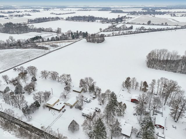 5127 N 500 W, Fairland, IN 46126