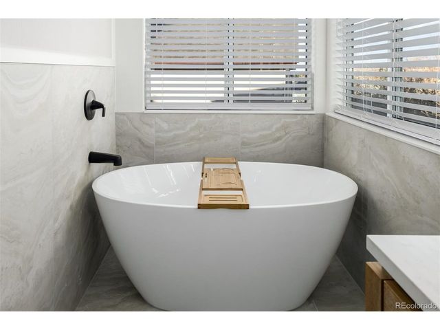 9507 Burgundy Cir, Highlands Ranch, CO 80126