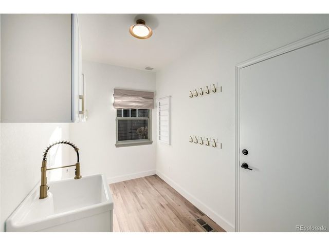 9507 Burgundy Cir, Highlands Ranch, CO 80126