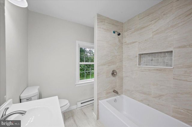 8312 MERTZTOWN RD, Alburtis, PA 18011