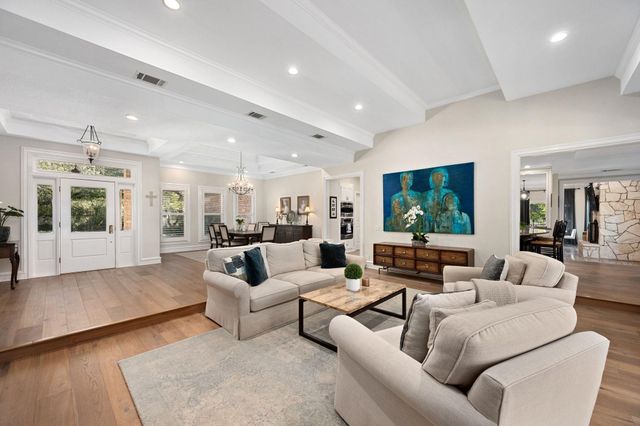 4512 Elohi DR, Austin, TX 78746