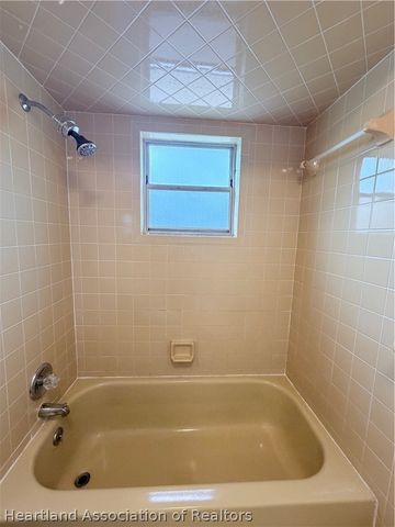4102 Vilabella Drive, Sebring, FL 33872