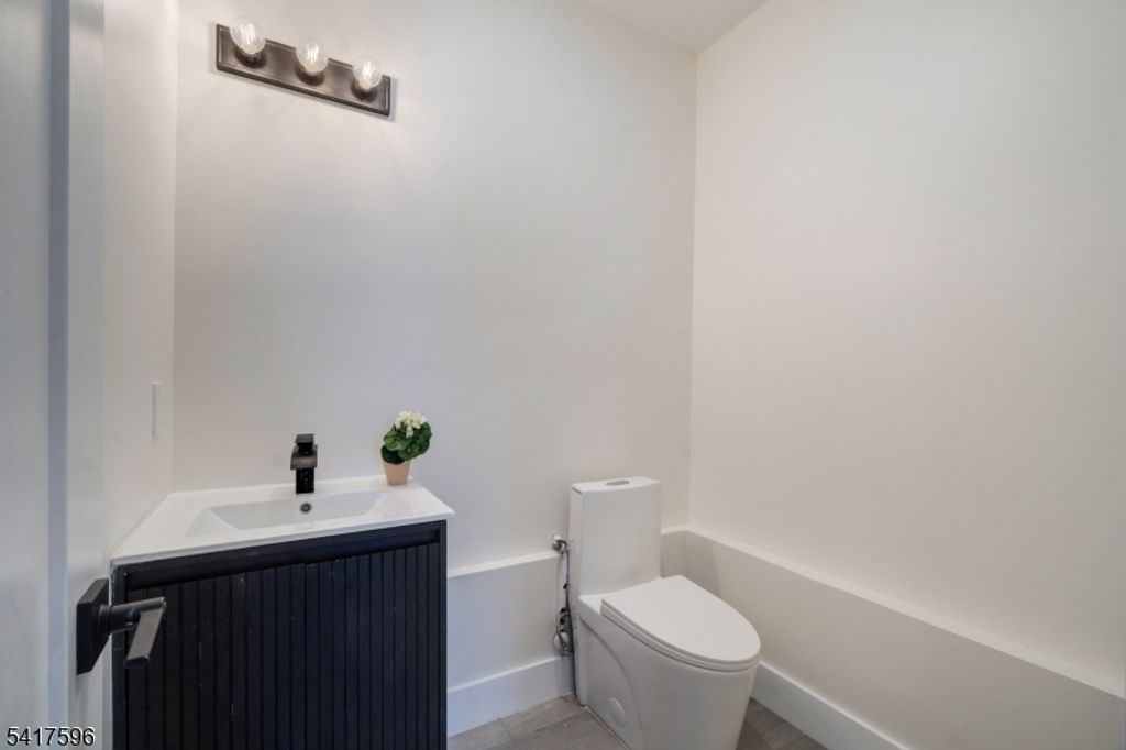 Image 21 of property listing at 39 Grace St, Irvington Twp., NJ 07111