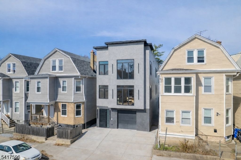 Image 23 of property listing at 39 Grace St, Irvington Twp., NJ 07111