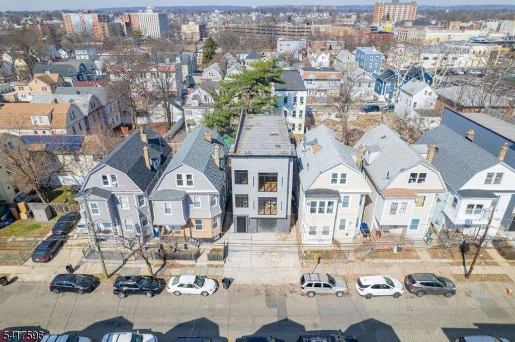 Image 25 of property listing at 39 Grace St, Irvington Twp., NJ 07111