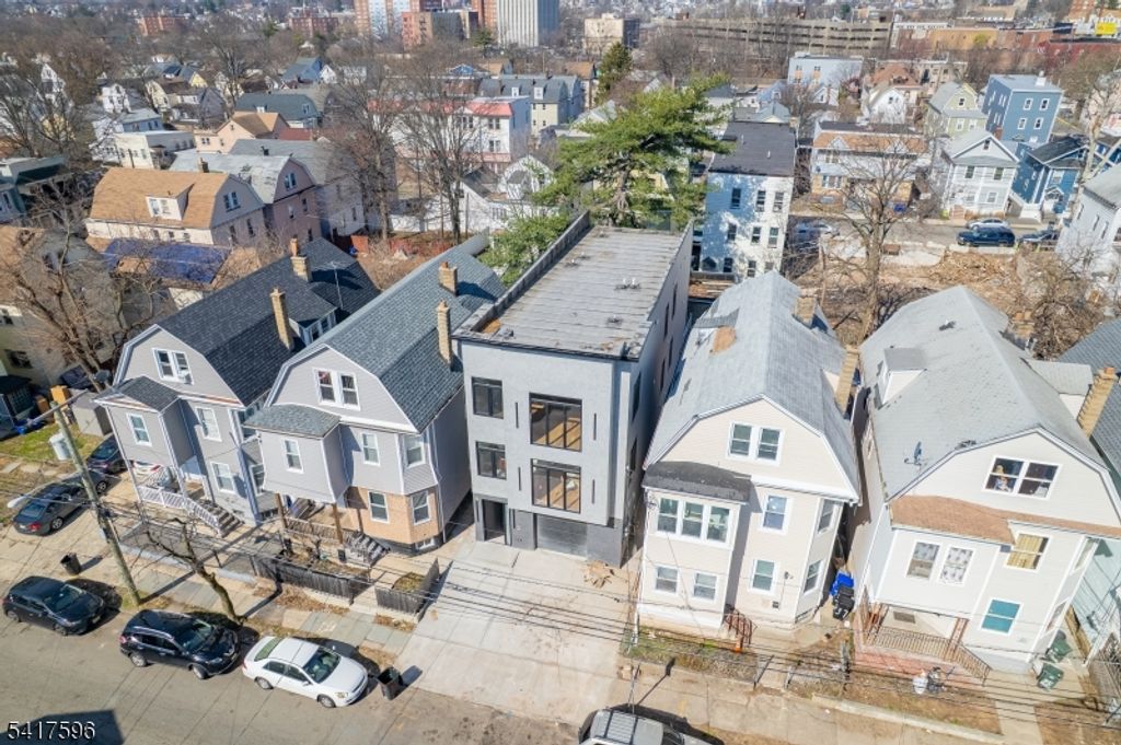 Image 29 of property listing at 39 Grace St, Irvington Twp., NJ 07111