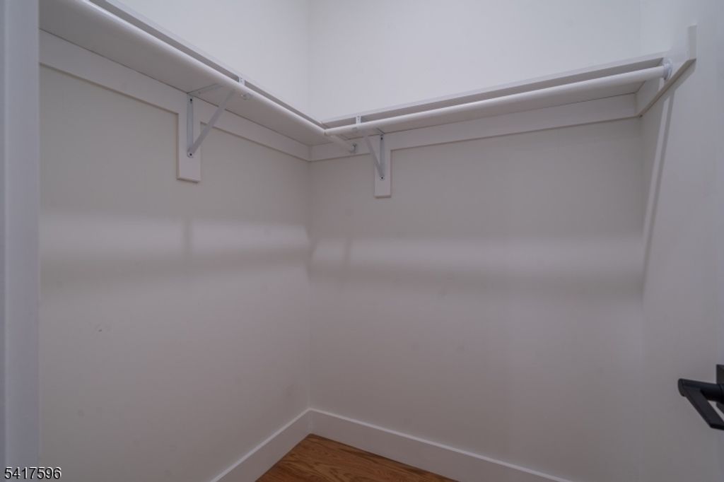 Image 9 of property listing at 39 Grace St, Irvington Twp., NJ 07111