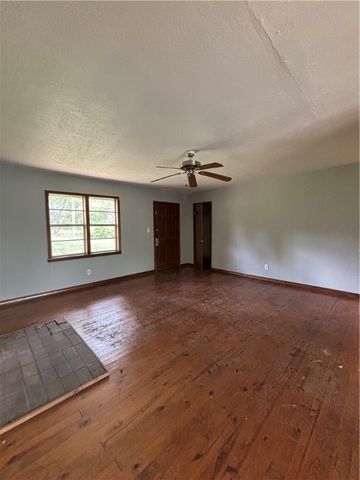 1333 County Road 216, Eureka Springs, AR 72632
