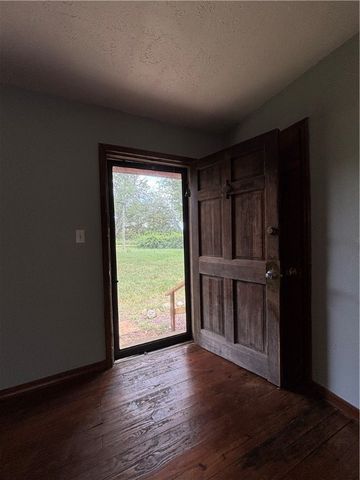 1333 County Road 216, Eureka Springs, AR 72632